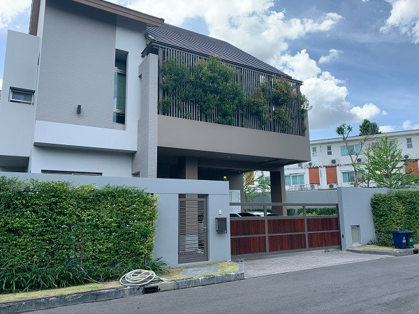 Single house for rent 3 floors, area 66.6 sq m, usable area 320 sq m, 4 bedrooms, 4 bathrooms, furniture, near Ekamai-Ramindra Expressway, Nuanchan Road, rental price 70,000 baht. Single house for rent 3 floors, area 66.6 sq m, usable area 320 sq m, 4 bedrooms, 4 bathrooms, furniture, near Ekamai-Ramindra Expressway, Nuanchan Road, rental price 70,000 baht.