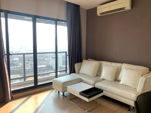 คุ้มค่า ห้องสวย ! ขายคอนโดเออบราโน่ ตากสิน สาทร (Urbano Absolute Sathon-Taksin) 74.02 ตร.ม 2 นอน 2 น้ำ ใกล้ BTS กรุงธนบุรี 400 เมตร! ใกล้ ICONSIAM เพียง 700 เมตร ! ด่วนมาก