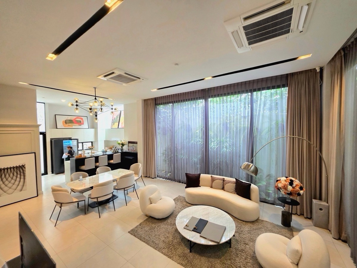🏘️Arna Rama9-บ้านเดี่ยว 3 ชั้น พร้อมเข้าอยู่ (4 นอน 5 น้ำ 3 จอด 515 ตร.ม.) นัดชมติดต่อ 📲 095-9299924 