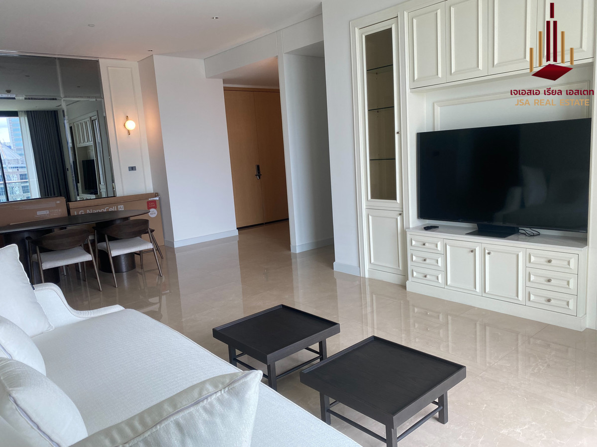 ✨ For Sale: Sindhorn Residences Condo ✨ 💰 Only 36,000,000 THB