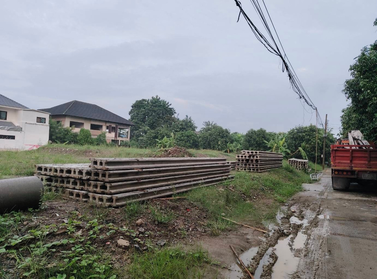ขายที่ดิน 400 ตร.ว. ซอยอ่อนนุช 39 ถมแล้ว ที่สวยหน้ากว้าง พร้อมสร้างบ้าน ขายที่ดิน 400 ตร.ว. ซอยอ่อนนุช 39 ถมแล้ว ที่สวยหน้ากว้าง พร้อมสร้างบ้าน