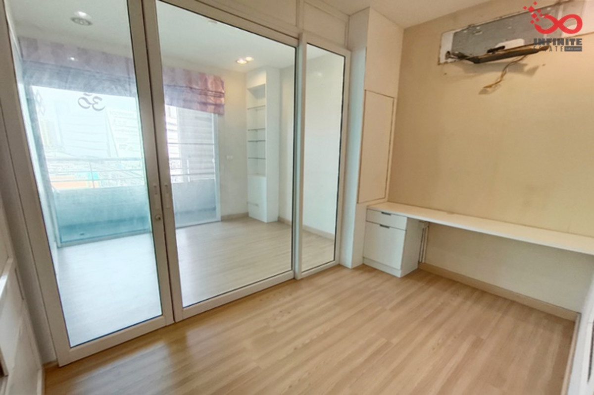 Condo for sale, The Lighthouse Sathorn Charoen Nakhon, 32 sq m., 9th floor, near BTS Charoen Nakhon. Condo for sale, The Lighthouse Sathorn Charoen Nakhon, 32 sq m., 9th floor, near BTS Charoen Nakhon.