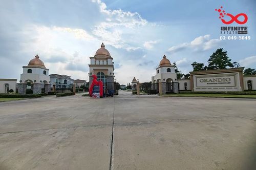 ขายและให้เช่าบ้านเดี่ยว แกรนดิโอ รามอินทรา-วงแหวน กาญจนาภิเษก หลังมุม