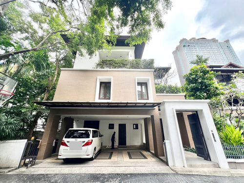 ให้เช่า บ้านเดี่ยว Pool Villa 5 ชั้น กลางตัวเมือง สุขุมวิท ใกล้ EmQuartier สวนเบญจกิติ การเดินทางสะดวก  