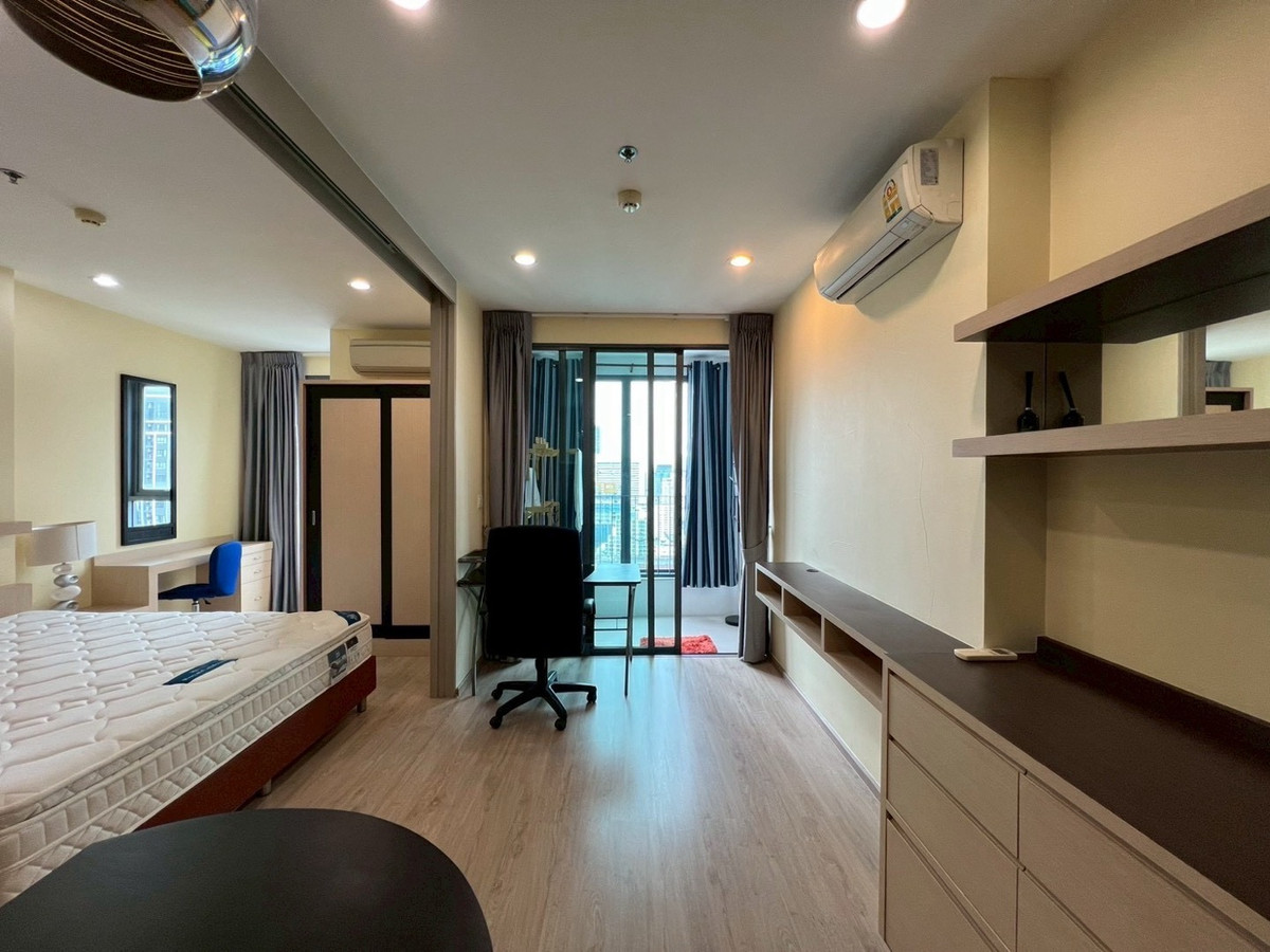For Rent!! Ideo Q Chula – Samyan 🌆💰Rent : 22,000 THB/month 💖1 Bedroom | 34 sq.m. | Fully Furnished📞 Contact : Aomam (Agent) Tel./Line ID : 095-587-1692 WhatsApp : +66 95 587 1692 – รูปที่ 3