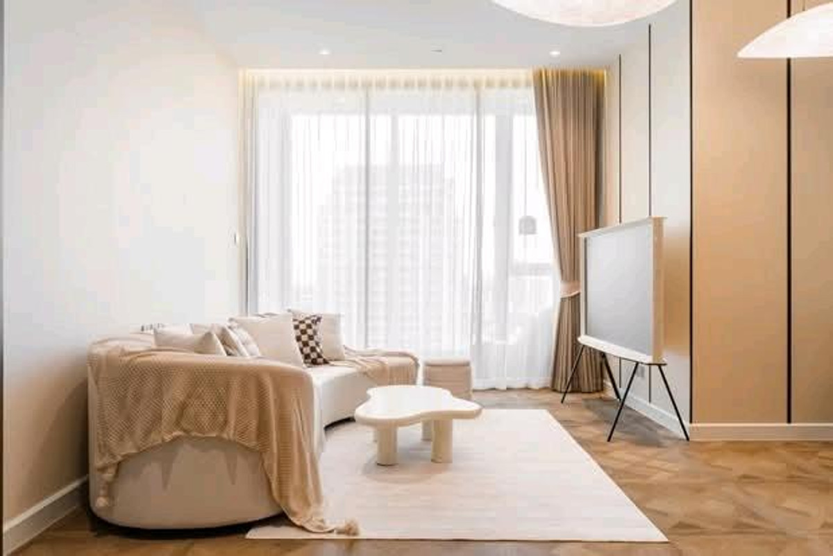 For Rent: 3BR/3BA Corner Unit at Supalai Icon Sathorn, Near BTS & MRT