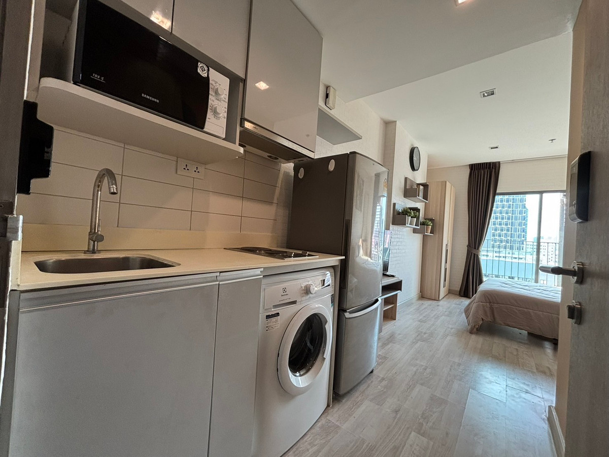 Studio room 22 sq m., fully furnished, ready to move in 💰 Selling price only 2.5 million baht. Call 0994629391 Bird