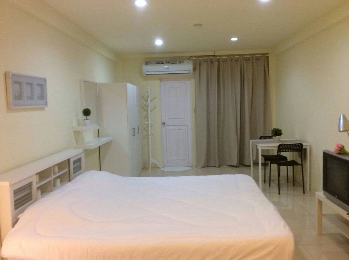 Condo for sale near Thepharak intersection.