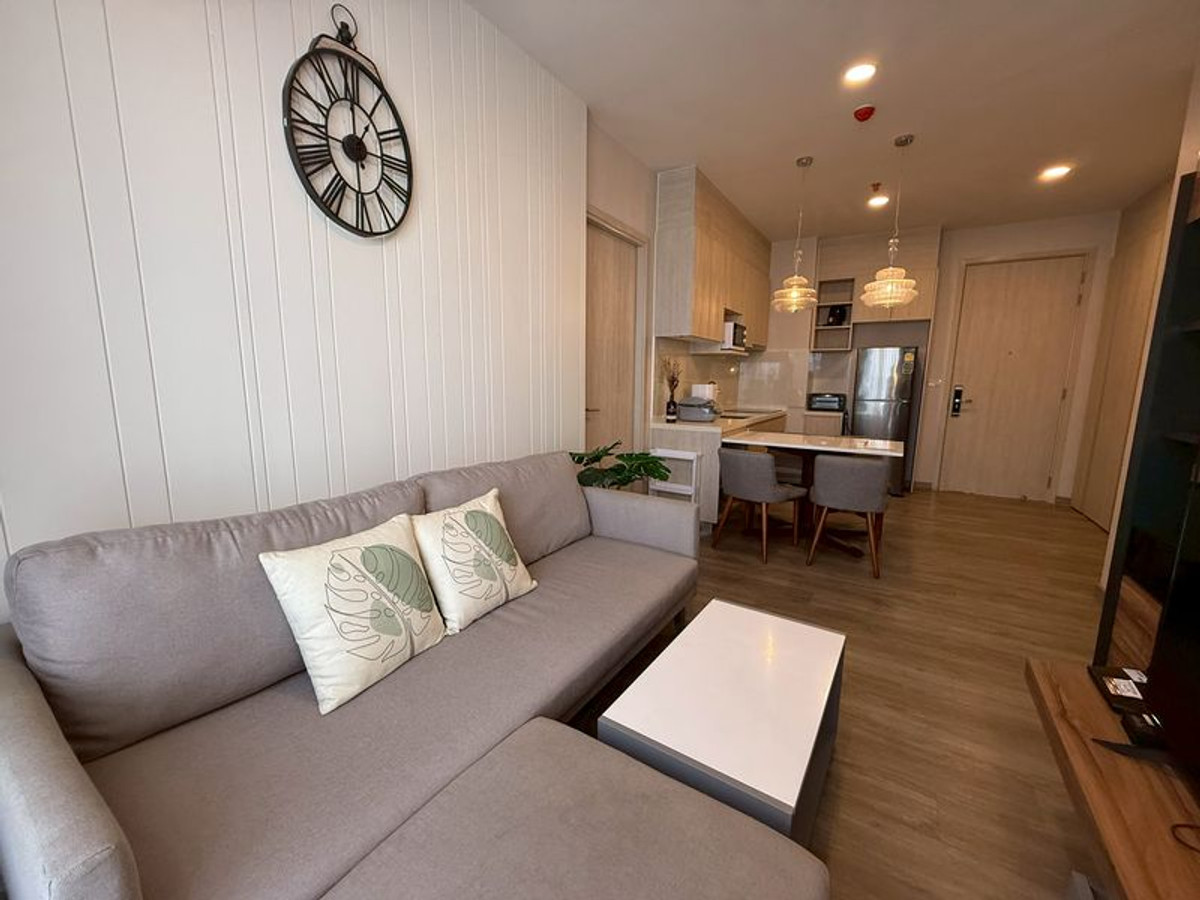 For rent: Keene Center, luxury condo, opposite Robinson Sriracha department store, beautiful room, Japanese style.