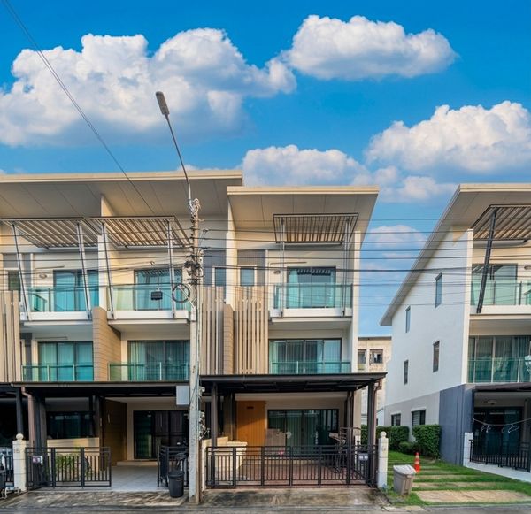 🏠✨หลังมุมฟังก์ชันครบ ราคาดีที่สุดในโครงการ ทาวน์ อเวนิว โคโคส พระราม 2 ซอย 50 / 3 ห้องนอน (ขาย), Town Avenue Cocos Rama 2 Soi 50 / 3 Bedrooms (FOR SALE) BALL036 