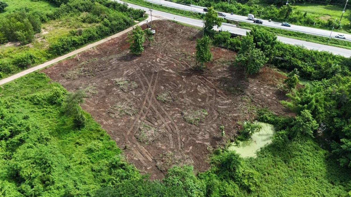 Land for sale in Phayao, selling below the banks appraised value of 5 million, the bank appraised it at 10.7 million, located just 350 meters from Kasetsuk intersection, next to the road on 2 sides, Mae Ka Subdistrict, Mueang Phayao District, Phayao Provi – รูปที่ 3