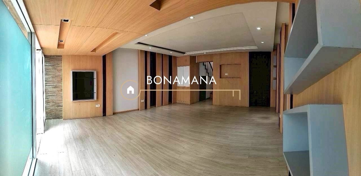 ให้เช่า ทาวน์โฮม/พื้นที่ธุรกิจ ทองหล่อ (BTS ทองหล่อ 1.9km) – รูปที่ 2