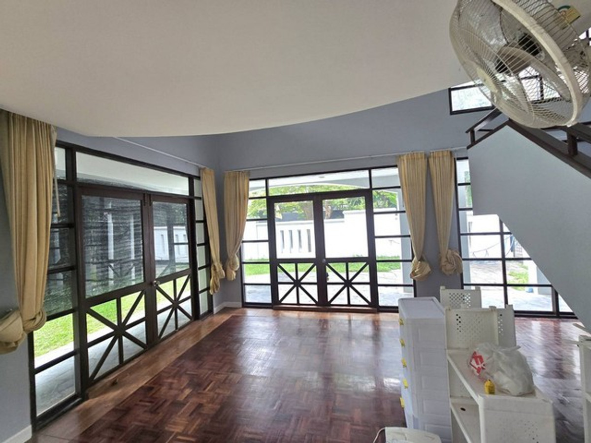 ให้เช่า บ้านเดี่ยว2ชั้น 150ตรว. อยู่ถ.พัฒนาการ69 ใกล้ซีคอนสแควร์ พาราไดซ์พาร์ค – รูปที่ 4