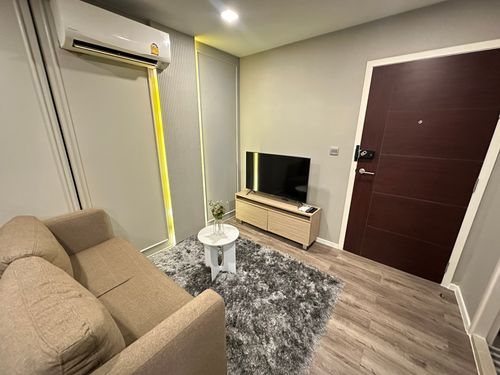 ให้เช่า Brown Ratchada-Huai Khwang 2ห้องนอน ห้องบิวท์สวย ใกล้ MRT ห้วยขวาง 900 ม. อยู่ใน ซ.ประชาราษฎร์บำเพ็ญ 11 ห้องสภาพใหม่ เจ้าของไม่เคยปล่อยเช่า**TEL: 0863649888 / LINE OA: @751paggb