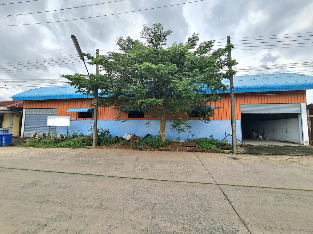 Warehouse for sale in Chachoengsao, Mueang District, area 120 sq m, Suwinthawong Road. Near Suwinthawong Plaza Market Warehouse for sale in Chachoengsao, Mueang District, area 120 sq m, Suwinthawong Road. Near Suwinthawong Plaza Market
