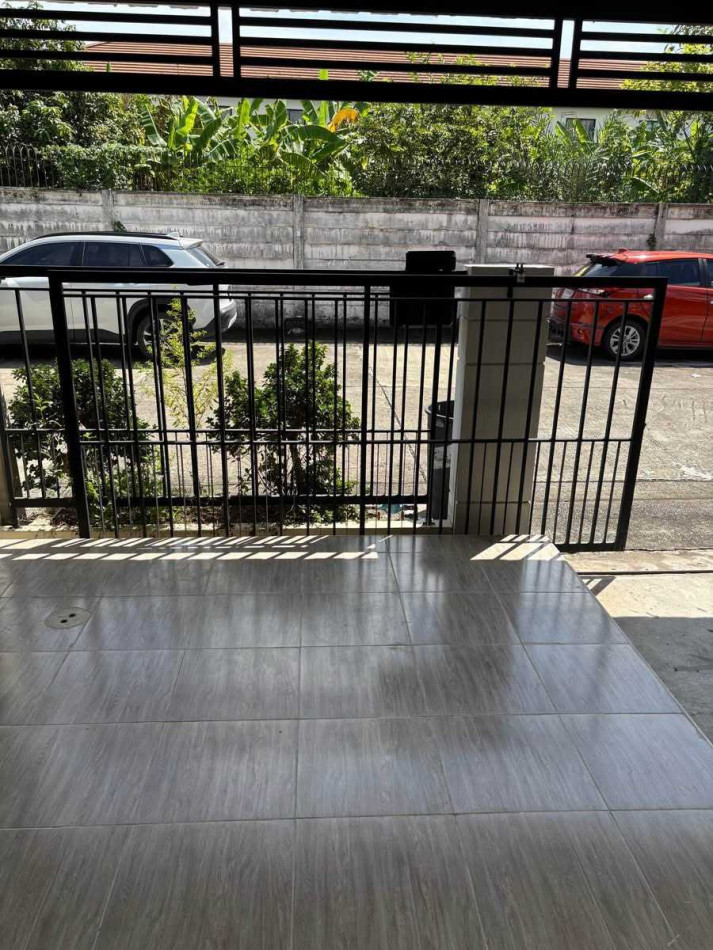 Townhome for rent, Baan Pruksa Ville 57, Phatthanakan 32, 100 sq m, 17.50 sq wa, fully furnished, ready to move in