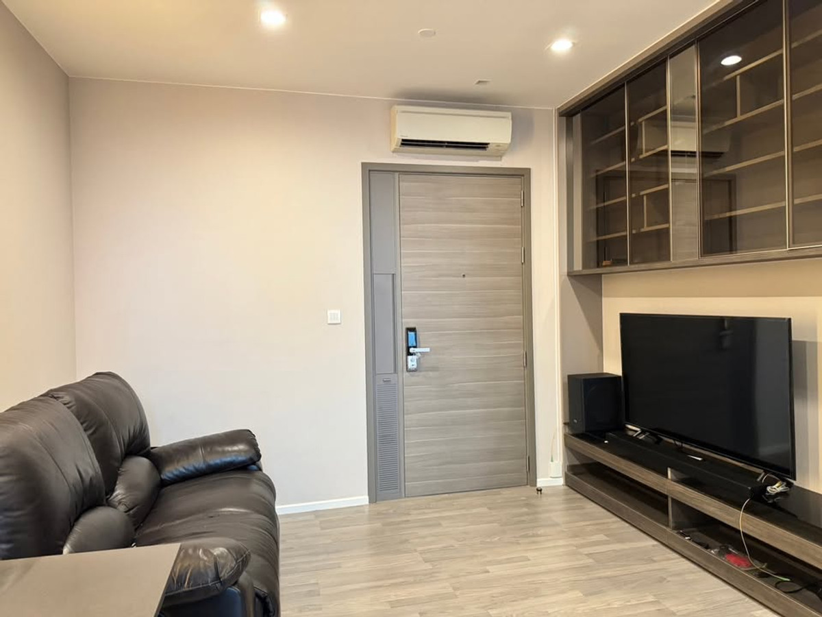 Condo for sale, The Room Sukhumvit 69, near BTS Phra Khanong, only 6.25 million baht, fully furnished, ready to move in immediately. Call 0994629391 Bird Condo for sale, The Room Sukhumvit 69, near BTS Phra Khanong, only 6.25 million baht, fully furnished, ready to move in immediately. Call 0994629391 Bird