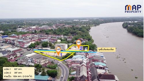 Waterfront land for sale, Bang Pakong, 1004 square meters, in the middle of the city, Chachoengsao.
