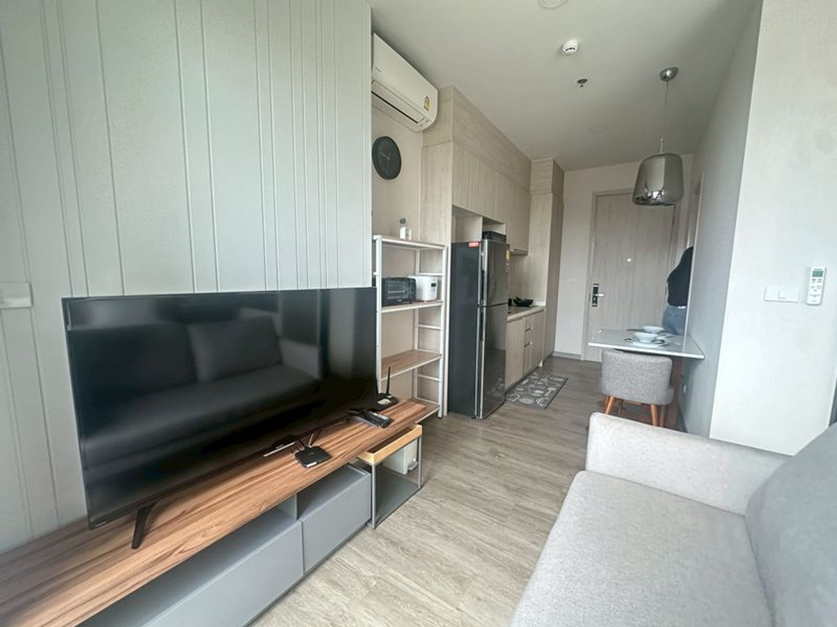 Condo for sale and rent, Sriracha Keen Center, prime location in the heart of the city, next to Sukhumvit, opposite Robinson Department Store.
