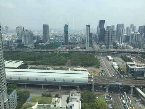 Q Asoke / Luxury condo in a prime location near MRT Phetchaburi and ARL Makkasan. / 1 Bed 46 sq.m.Tel 0937890899