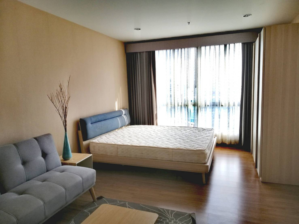 P-39852 Stunning City View! The Tree Bang Pho Station Near MRT Bang Pho 1.8M THB Line Id @easythaihome 085-592-2897