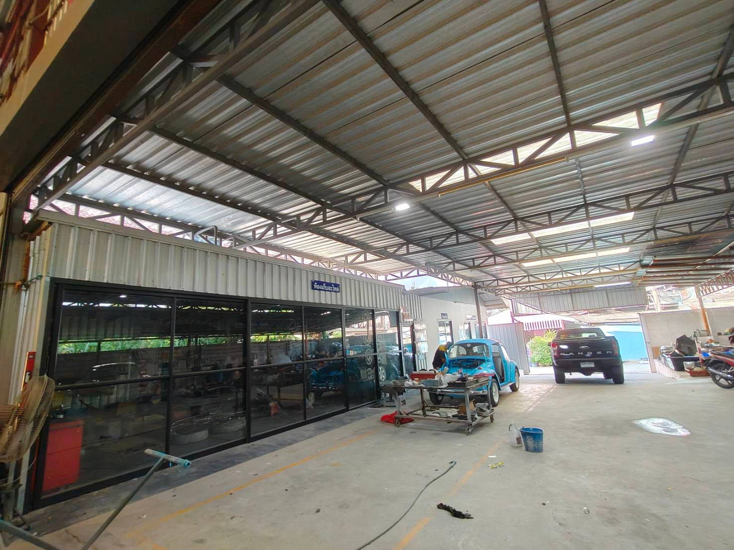 ให้เช่าโกดัง  ถนนรามอินทรา 5 ซอย 20 Tel.0999983897 – รูปที่ 2