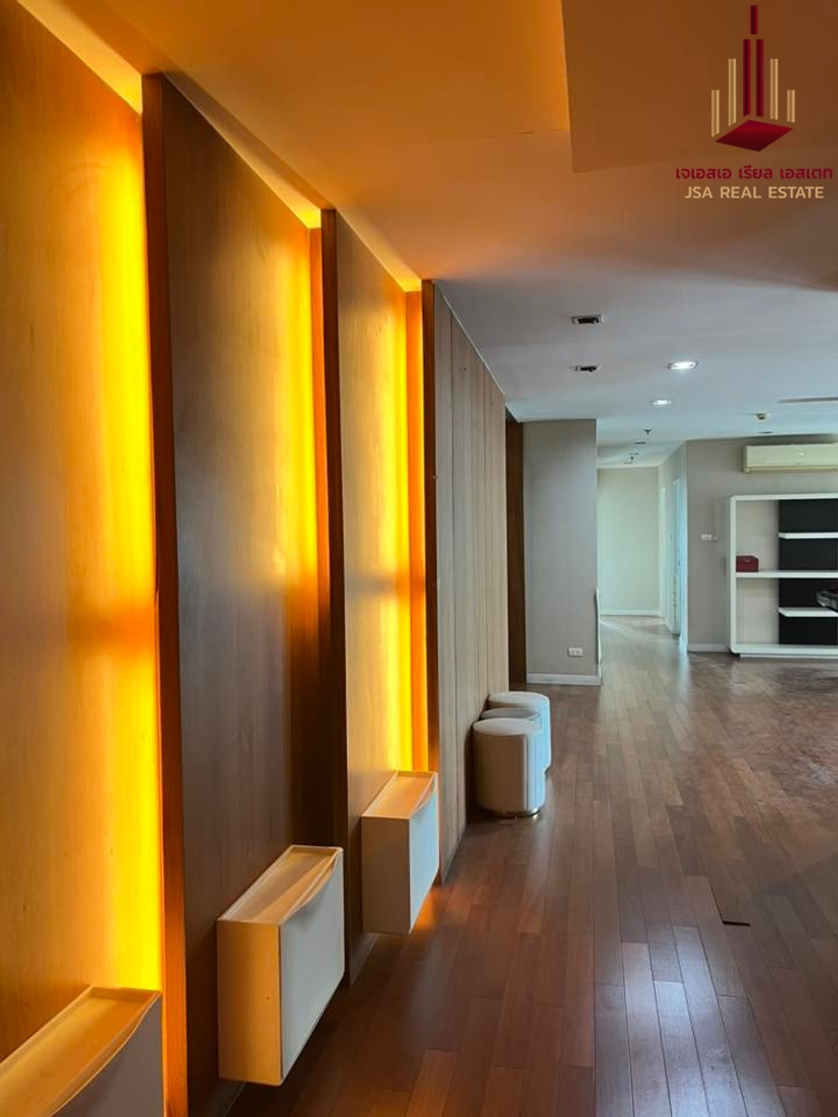 ✨ For Sale: Belle Grand Rama 9 Condo ✨ 💰 Only 40,000,000 THB