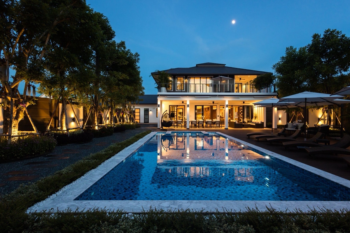 Hang Dong Luxury Living: A. 5-Bedroom Villa in World Club Land for sale. Hang Dong Luxury Living: A. 5-Bedroom Villa in World Club Land for sale.