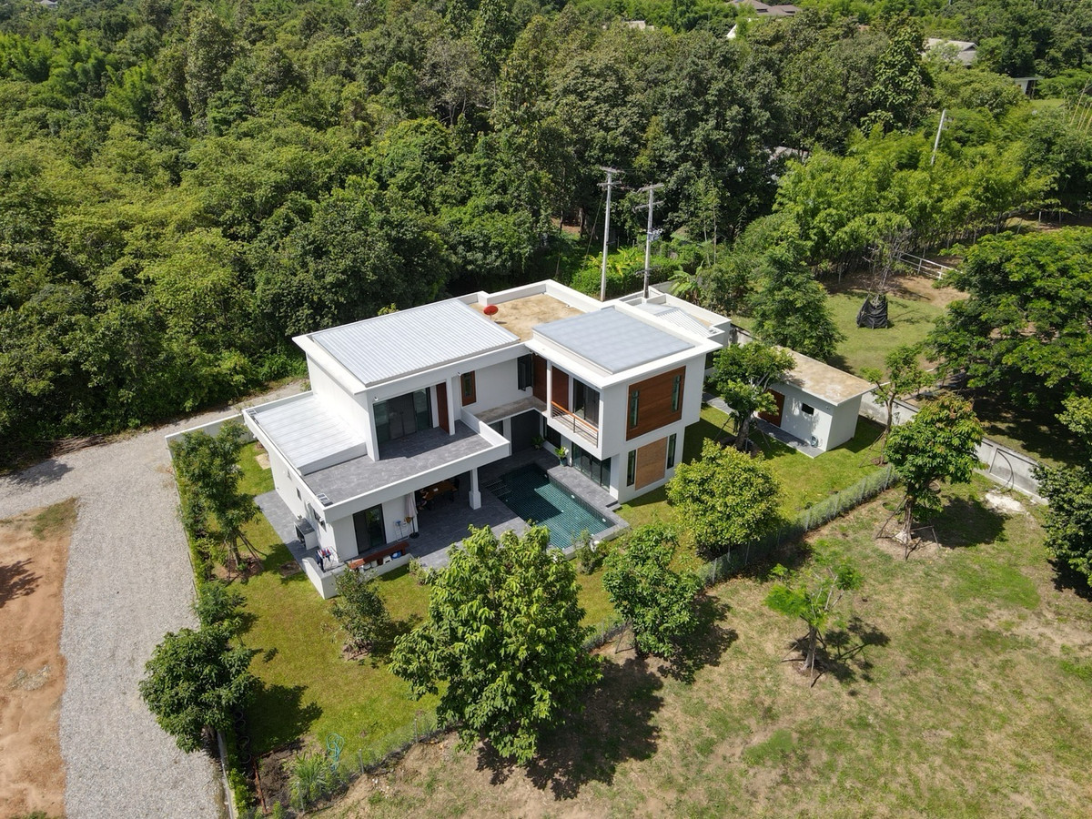 Modern 3 Bedroom Pool Villa in Hang Dong for sale. Modern 3 Bedroom Pool Villa in Hang Dong for sale.