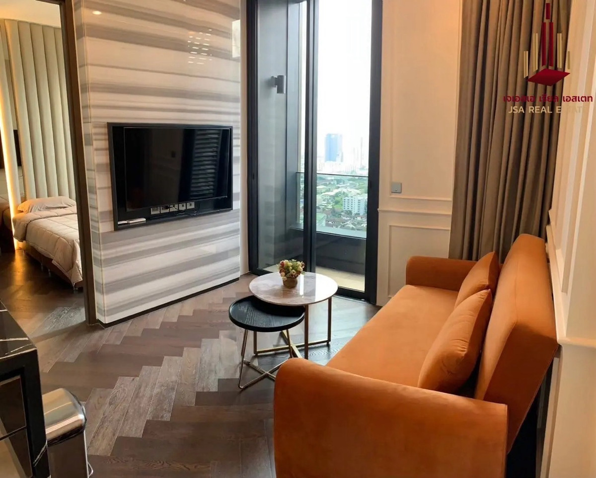 ✨ For Sale:  The Esse Sukhumvit 36 ✨💰 Only 14,560,000 THB
