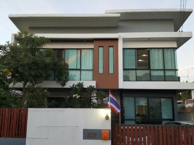 ขายบ้านเดี่ยว 2 ชั้น โชคชัย 4  แขวงจันทรเกษม เขต จตุจักร กรุงเทพ CX-136343 (S)