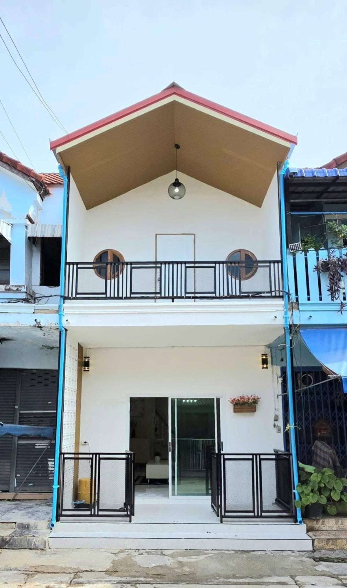 For Sale Townhouse/Townhome  , Ban Tawi Thong 1 , newly renovated , MRT-Tippawan , Bang Mueang Mai , Mueang Samut Prakan , Samut Prakarn , CX-136174