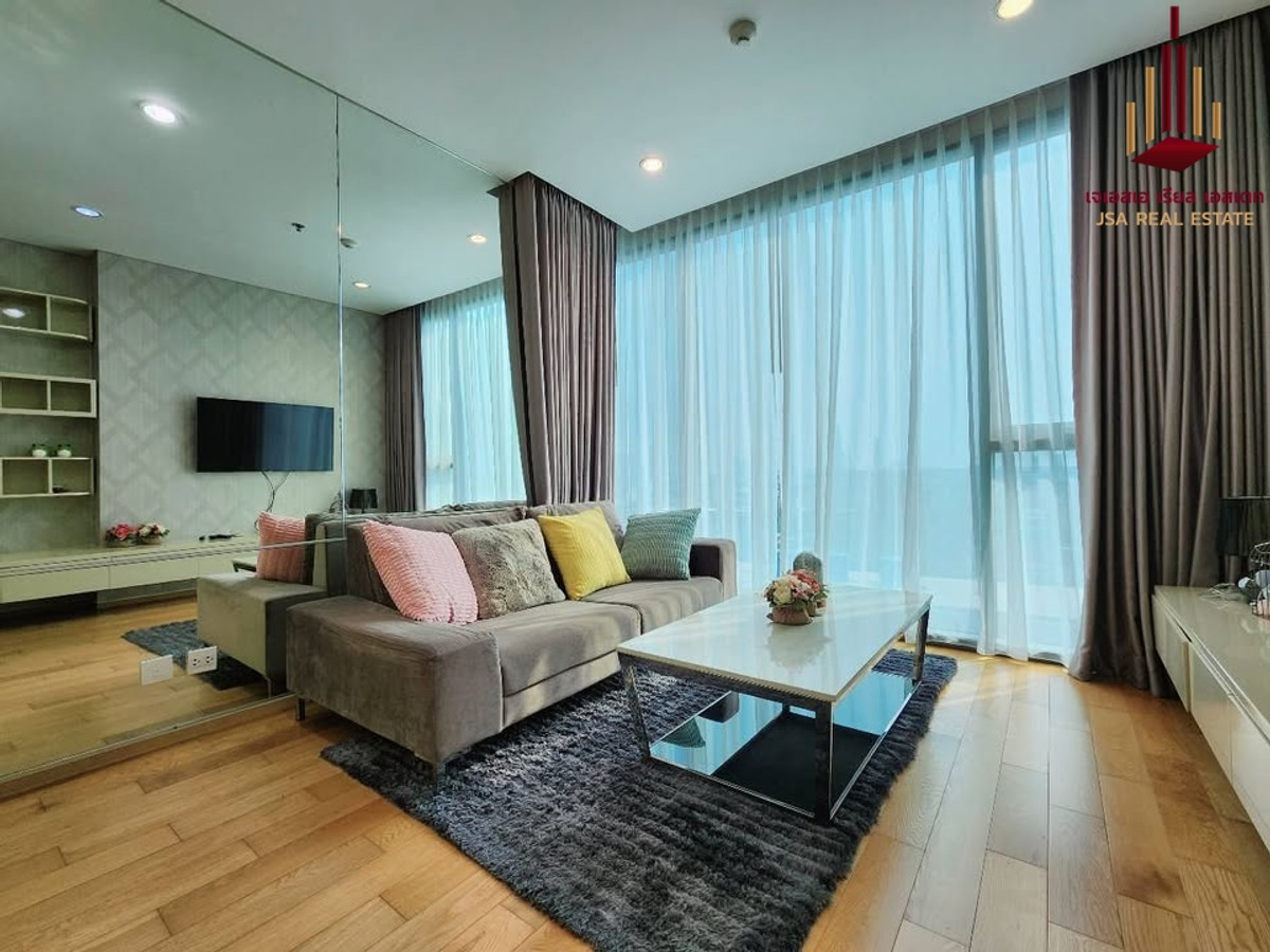 ✨ For Sale : The Breeze Narathiwas Condo ✨ 💰 only 5,550,000thb ✨ For Sale : The Breeze Narathiwas Condo ✨ 💰 only 5,550,000thb