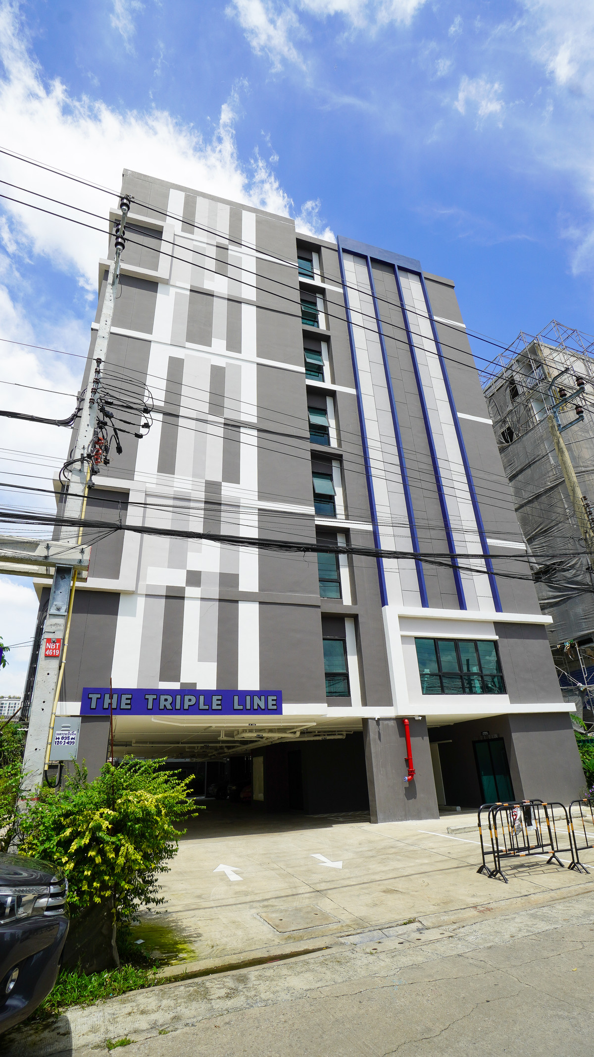Urgent sale, The Triple Line Condo, only 2.93 million.