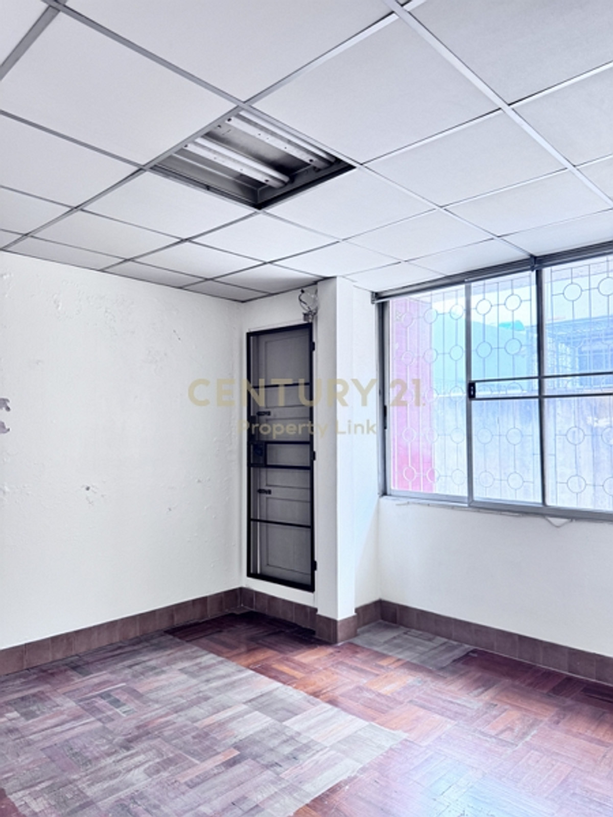 โอกาสทอง! บ้านทำเลทอง “อารีย์สัมพันธ์ 4“ หลังมุมสุดซอย No.41-HH-68045 – รูปที่ 4