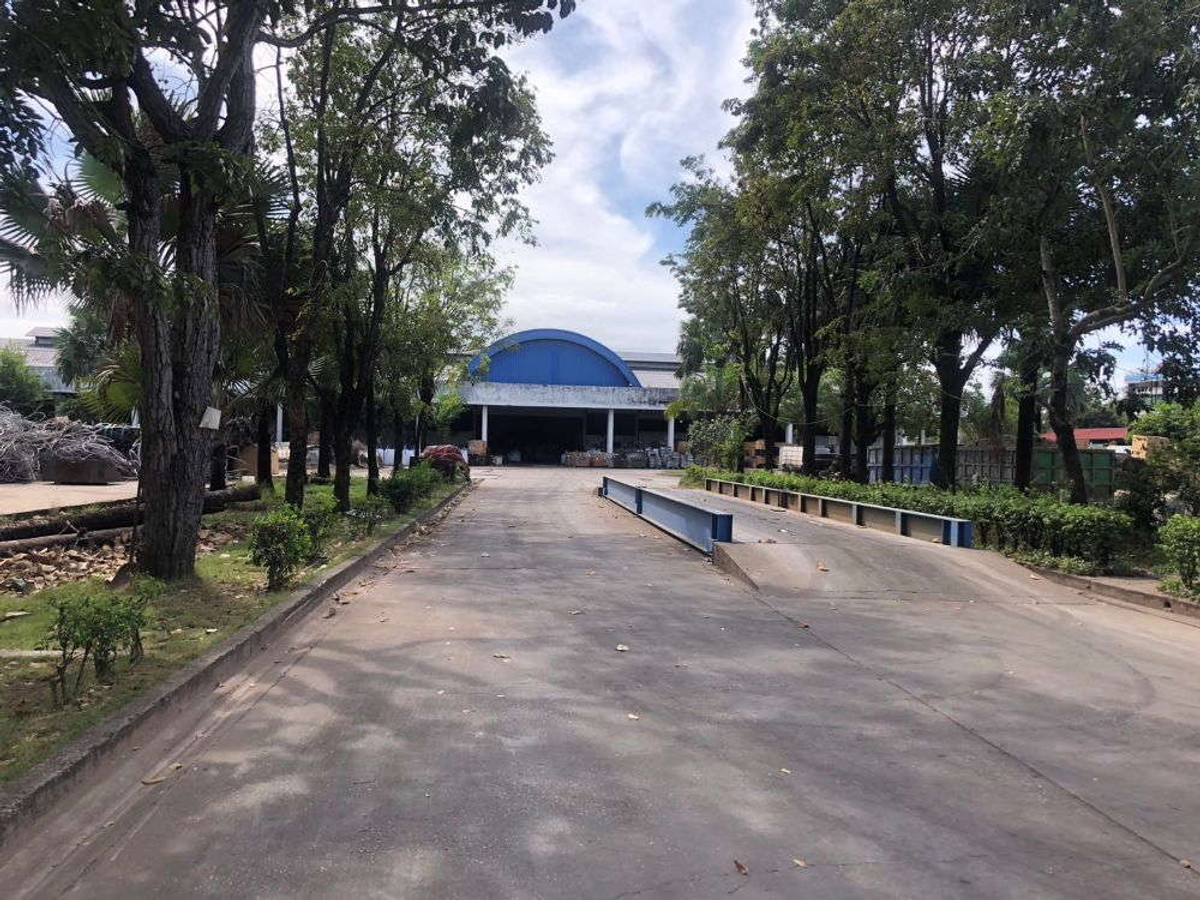 Factory for rent/sale, warehouse 31 rai, Prachinburi, with business license, good location, Kabinburi-Pak Thong Chai Road. Factory for rent/sale, warehouse 31 rai, Prachinburi, with business license, good location, Kabinburi-Pak Thong Chai Road.