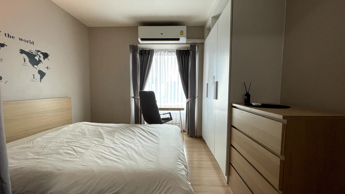 Selling Fuse Mobius new rubber wood flooring. and make a beautiful new bathroom With tenant, contract expires in March 2026. Selling Fuse Mobius new rubber wood flooring. and make a beautiful new bathroom With tenant, contract expires in March 2026.