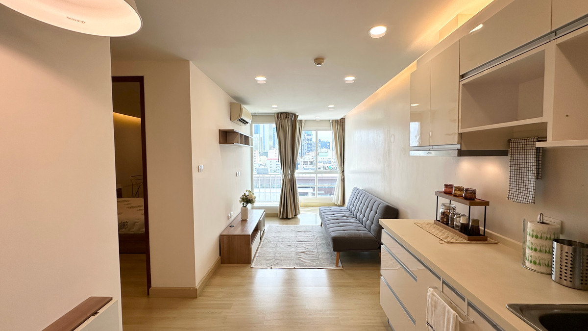 FQ ขายคอนโด Emerald Residence Ratchada ราคา 2,990,000 บาท [MKs251104]