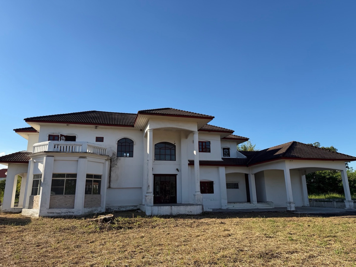 Single house for sale Large area in the heart of Bangna - Lakewood km.18, selling for only 22 million baht ✨ “Rare Opportunity”