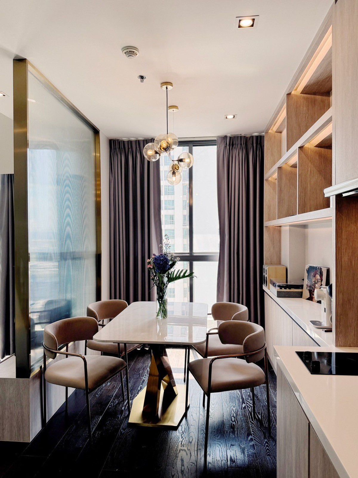 Condo for sale Ideo Q Phayathai price 10,216,800 baht [JZs251109]