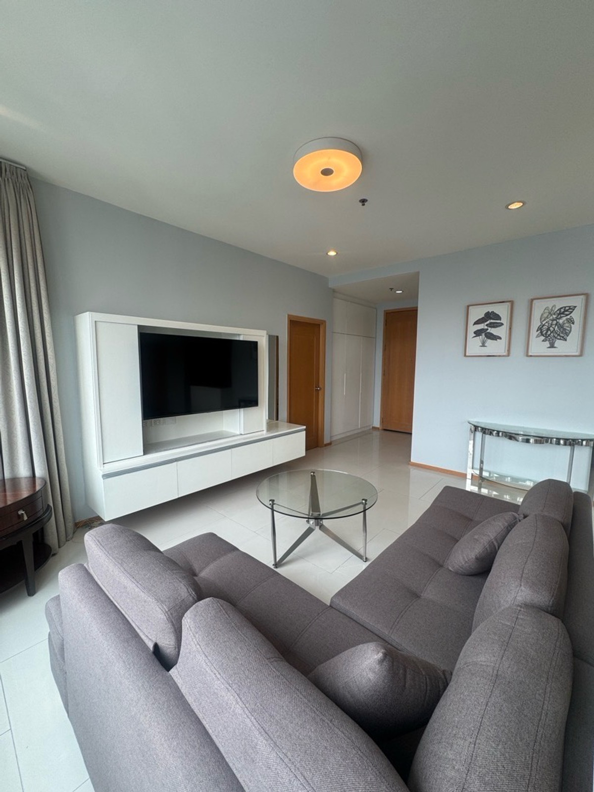 🔥For urgent rent🔥The Emporio Place, 2 bedrooms, 3 bathrooms, fully furnished, ready to move in❗