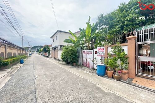 Land for sale, 21 sq m, Lat Phrao 80, Intersection 14, near the BTS.