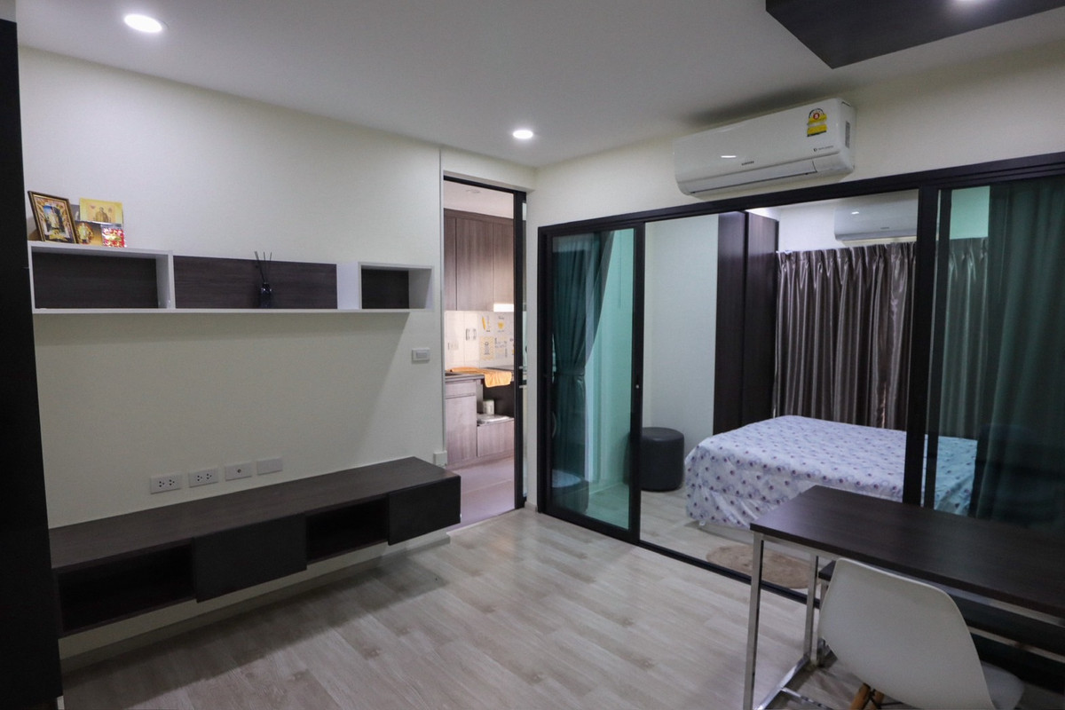 Buying is cheaper than renting D-Mark Condo@Sutthisan The room condition is very new. (Sold with tenant, ready to invest) Buying is cheaper than renting D-Mark Condo@Sutthisan The room condition is very new. (Sold with tenant, ready to invest)
