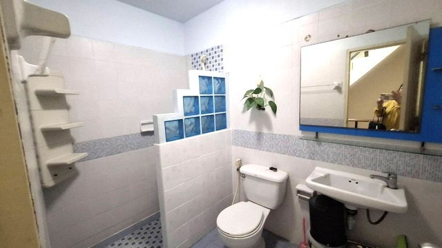 Cheap commercial townhome for sale, high potential, good location, 3 floors, corner room, 40 wa, can be used for both residence and business, Lam Luk Ka, Khlong Song, Pathum Thani. – รูปที่ 2