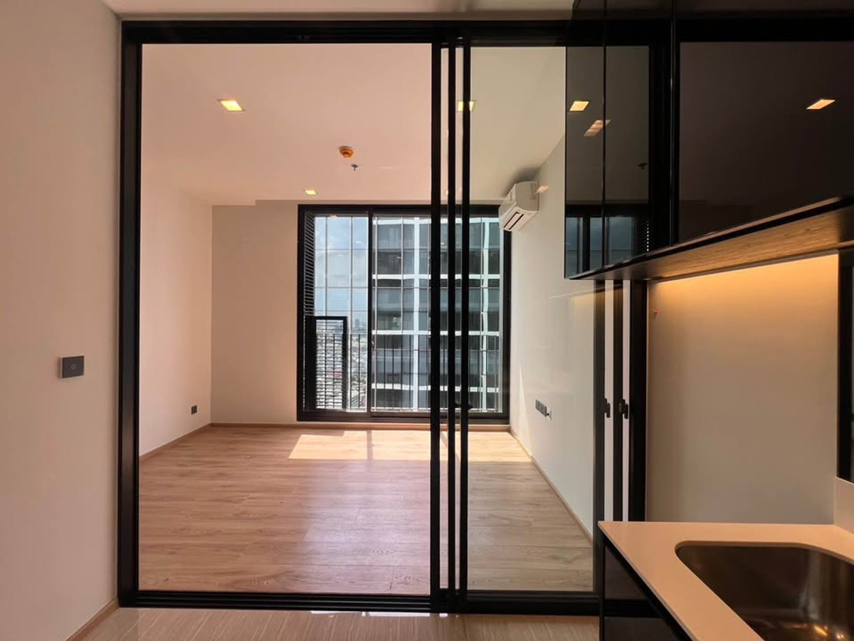 Condo for sale Noble Arounr Ari price 4,990,000 baht [TTs251110]