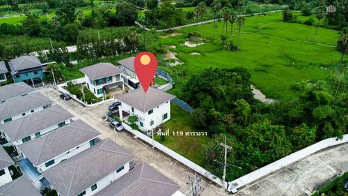 Corner Detached House for Sale at Patreeda Avenue 2, Sam Khok | 118.9 sq.wah with Space for an Additional House, THB 6.9M