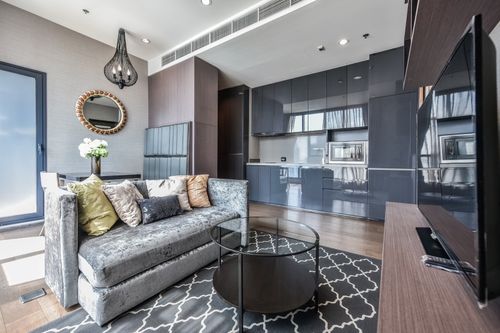ขายคอนโด The Diplomat Sathorn ราคา 13,500,000 บาท [FLsr251101]