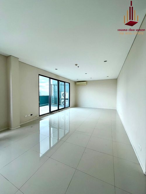✨ For Sale: Villa Asoke Condo ✨  💰 Only 53,000,000 THB