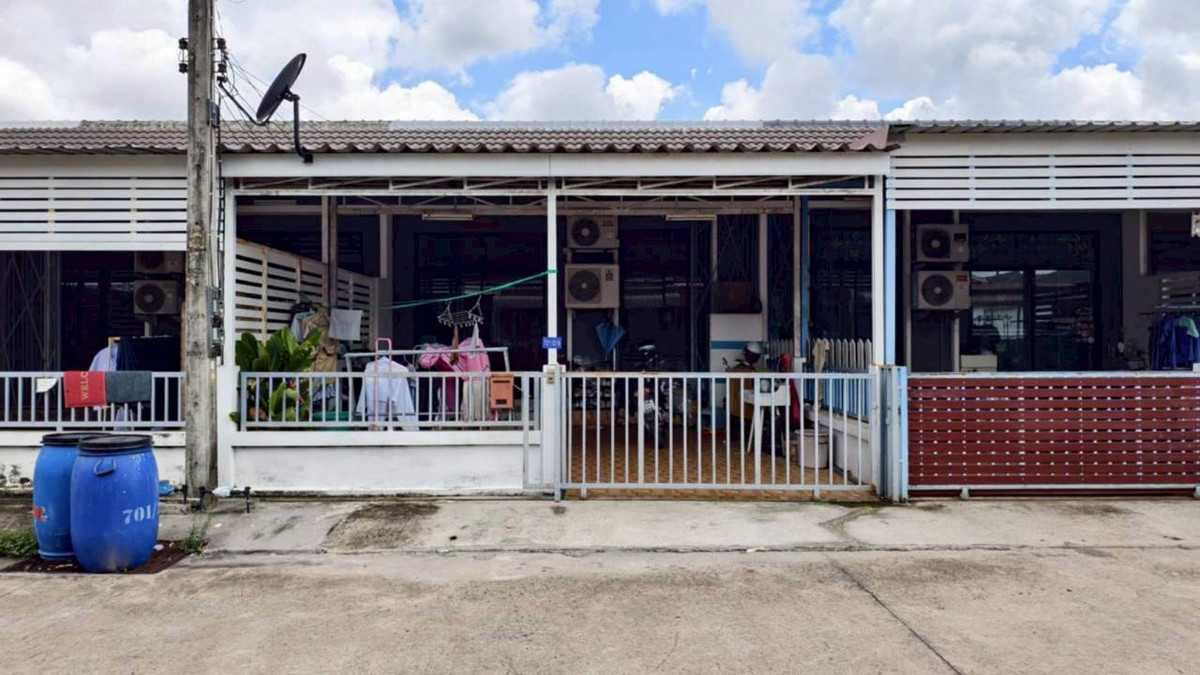 For sale: Pruksa The Privy, Sri Maha Pho, Prachin, 22.5 sq m., 1 floor, 2 bedrooms, 1 bathroom, near Industrial Estate 304. For sale: Pruksa The Privy, Sri Maha Pho, Prachin, 22.5 sq m., 1 floor, 2 bedrooms, 1 bathroom, near Industrial Estate 304.
