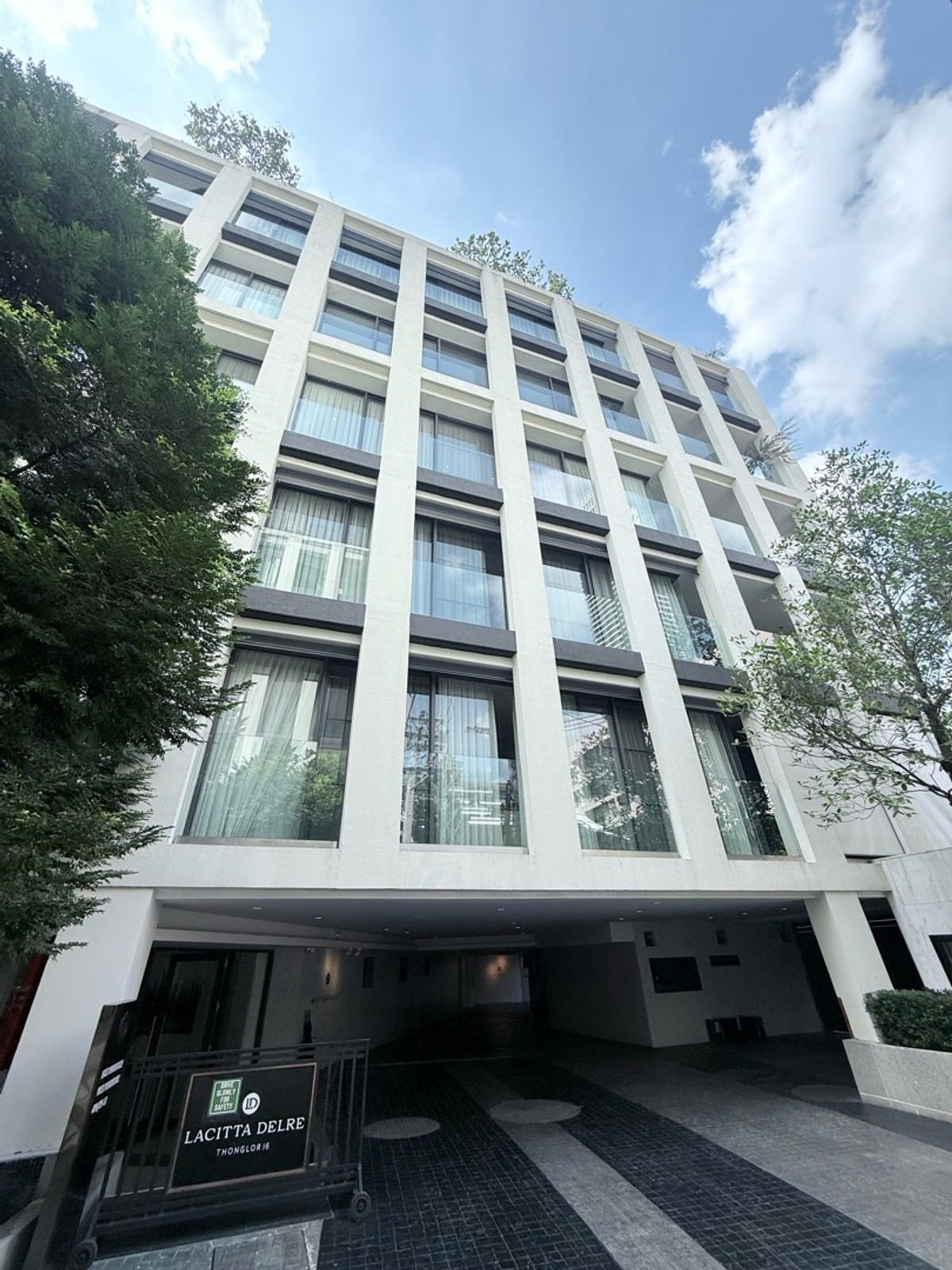 🔥 EXCLUSIVE LISTING | LACITTA DELRE THONGLOR 16